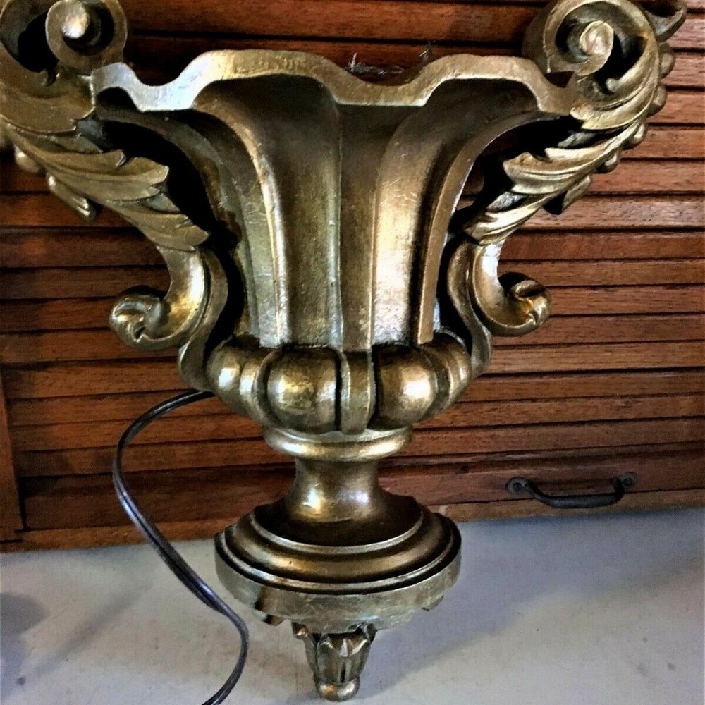 ORIGINAL LIGHTED WALL SCONCE BOMBAY COMPANY